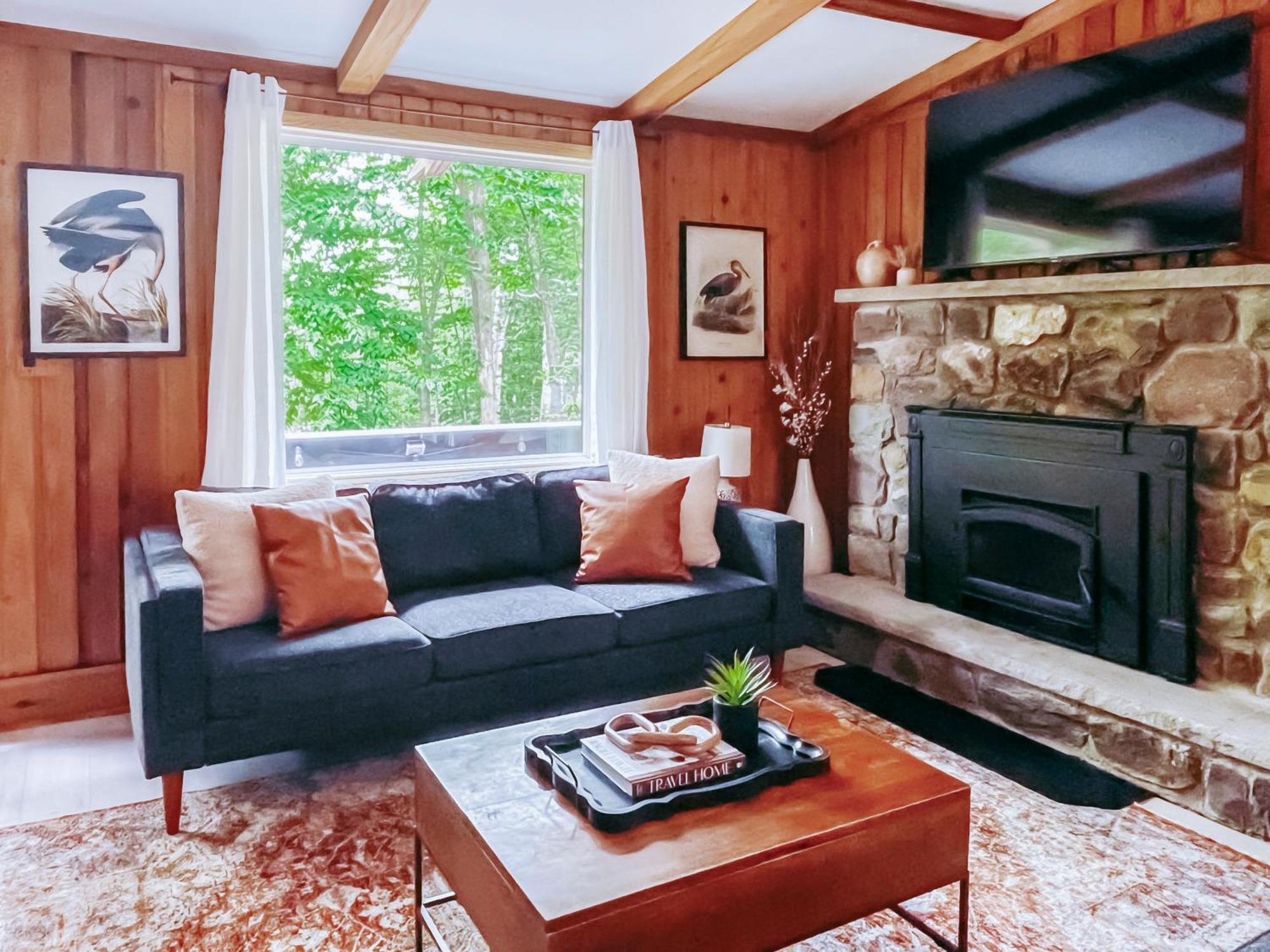Stylish And Cozy Cabin, Walking Distance To Big Bass Lake Gouldsboro 외부 사진